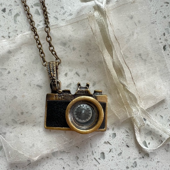 Jewelry - Vintage Style Black and Gold Camera Pendant